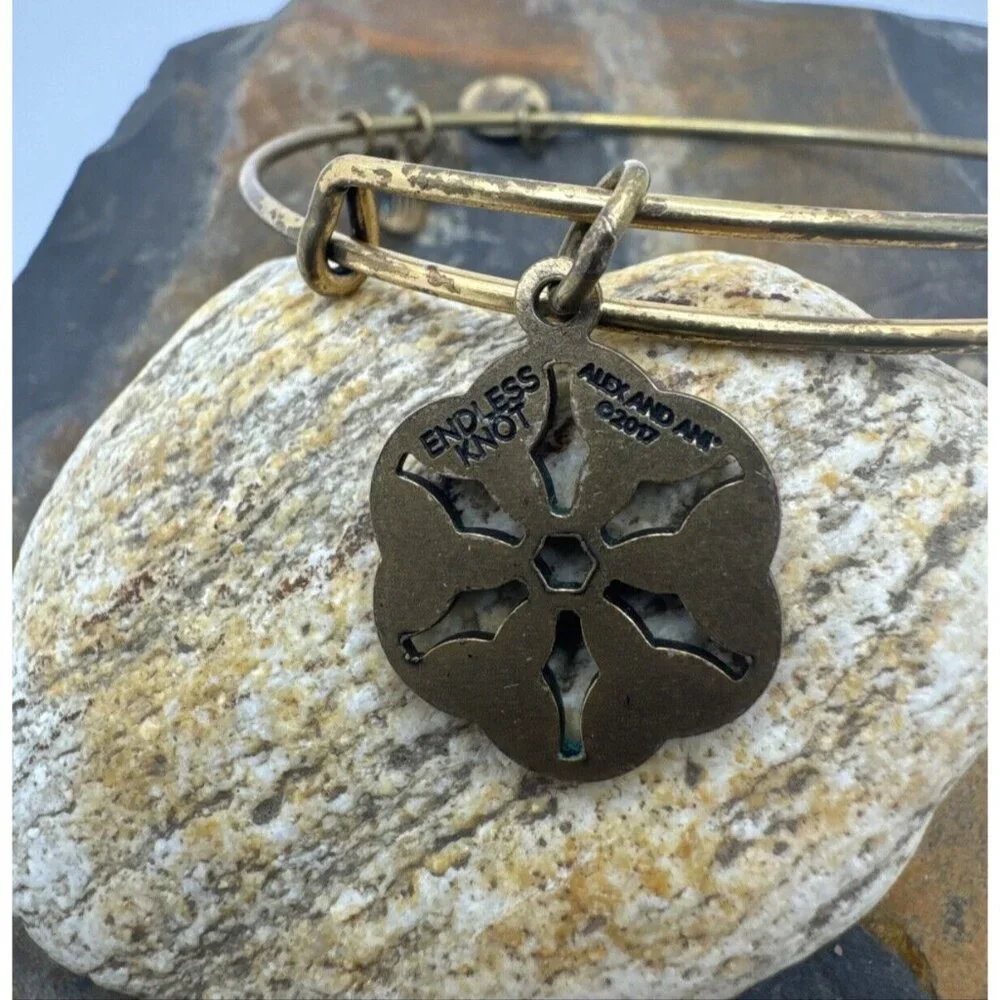 Jewelry Lot of 4 bracelets Alex and Ani Gold Tone USA Flag Charm Costume - Picture 8 of 16